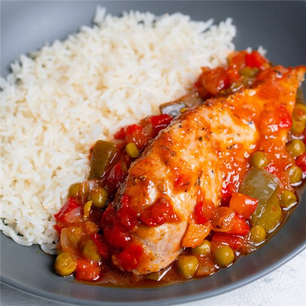 Suprema pollo al chilindrón-detalle