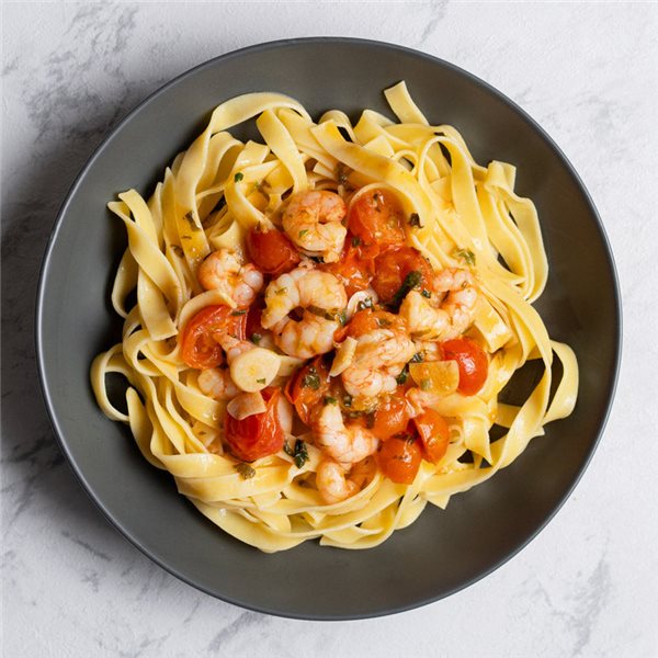 Tagliatelle con gambas a la siciliana-detalle