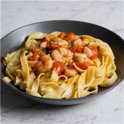 Tagliatelle con gambas a la siciliana