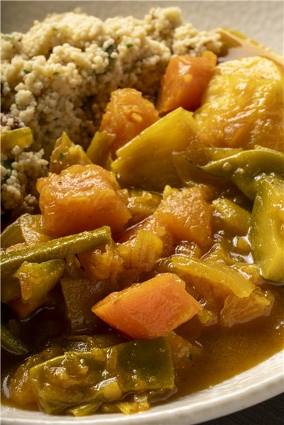Tajine de verduras estilo Marroquí con cous-cous-detalle