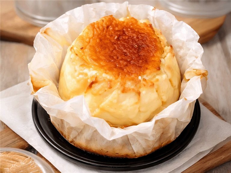 Tarta Cremosa de Queso con Pistachos