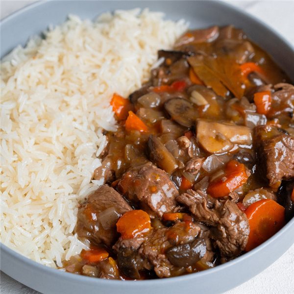 Ternera guisada con champiñones-detalle