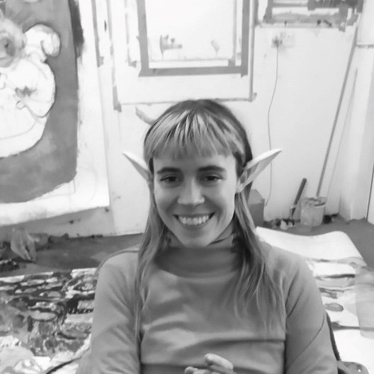 Nathalie Hollis loading=