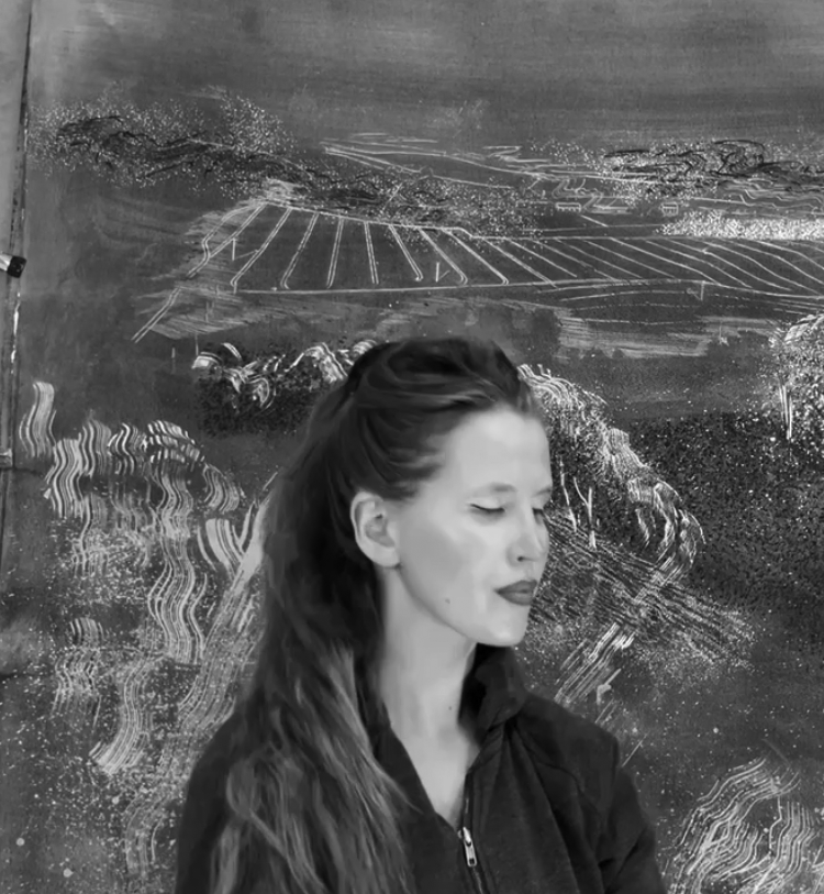 Freya WoodHero Image