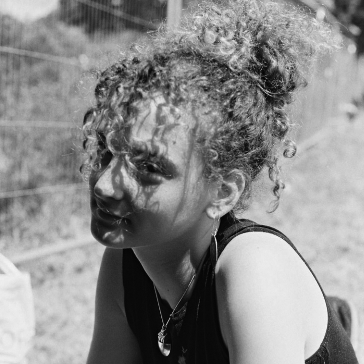 Madeleine Wood loading=