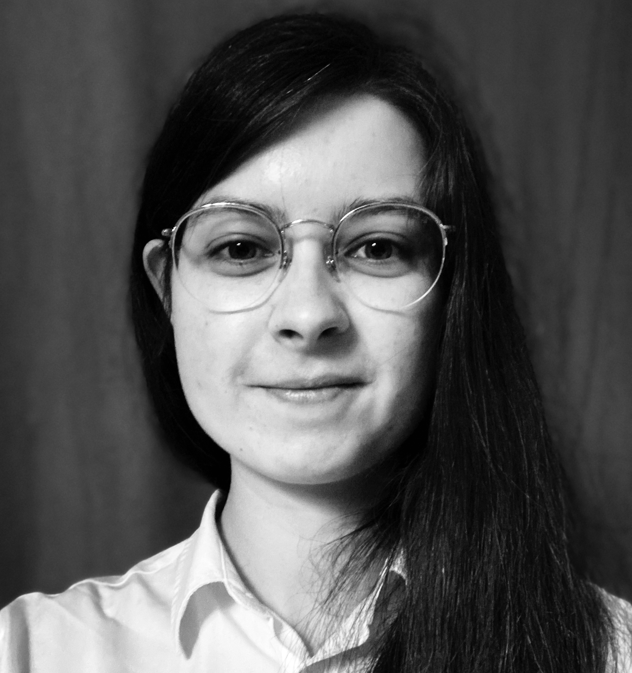 Xenie PoldaufovaHero Image