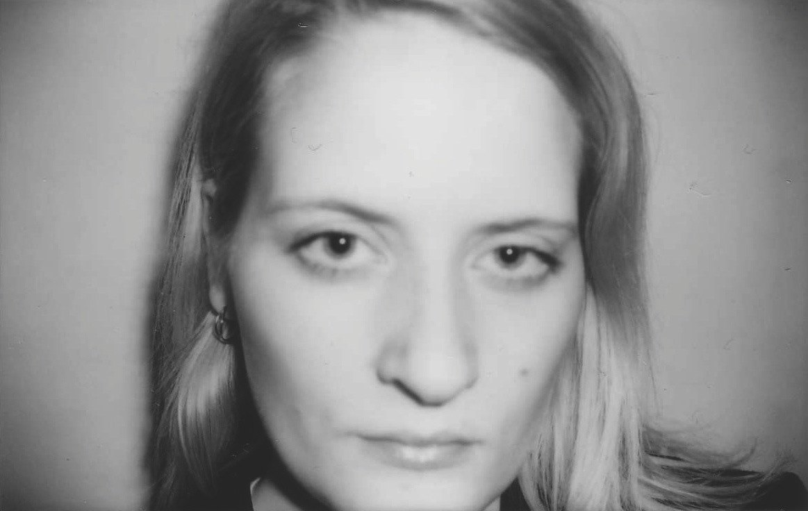 Caitlin StoneHero Image