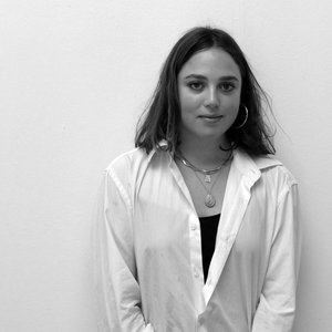 Ella De Peretti