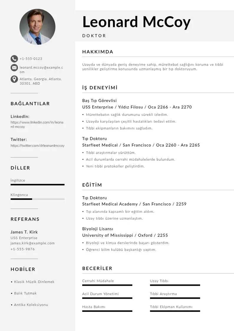 Mūsdienīga Doktor CV veidne