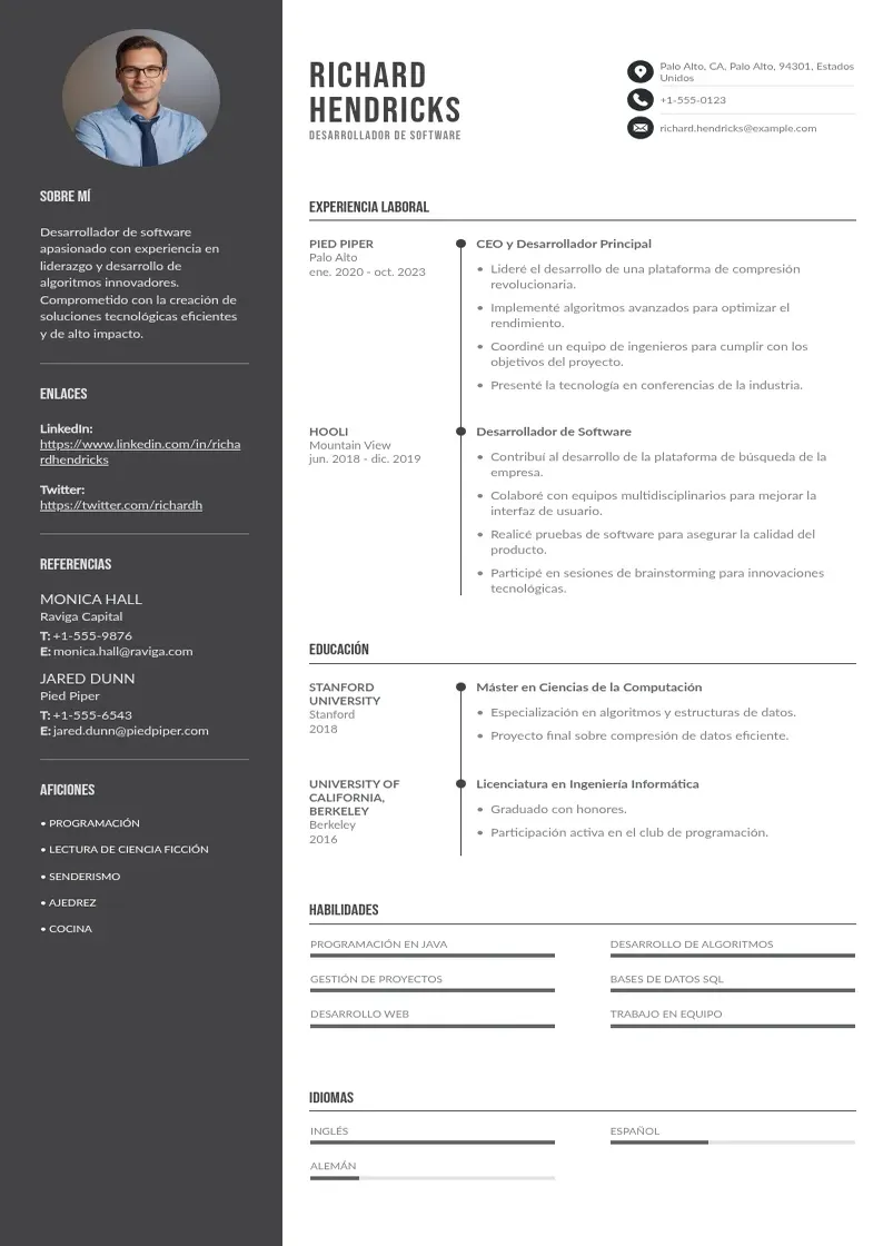 two column cv-desarrollador-de-software resume example