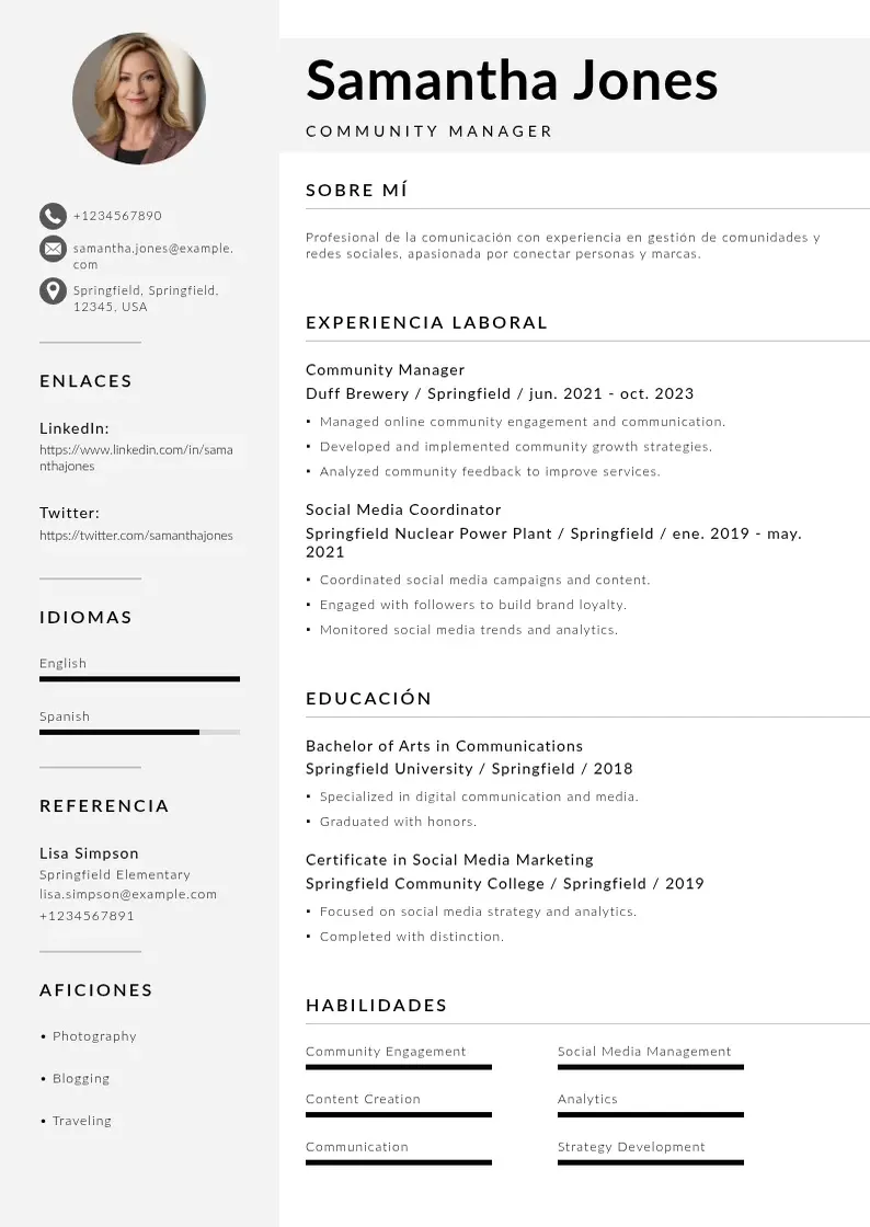 two column cv-administrador-de-la-comunidad resume example