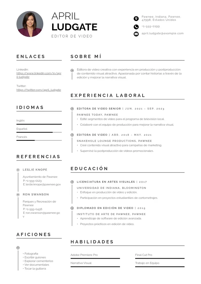 two column cv-editor-de-video resume example