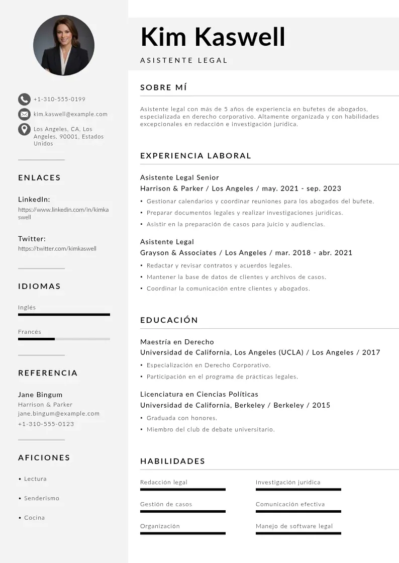 two column cv-asistente-legal resume example