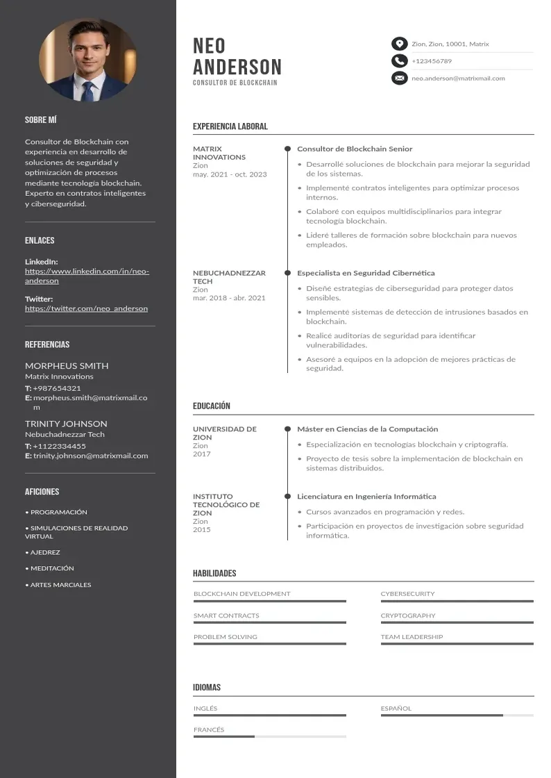 two column consultor-de-blockchain resume example