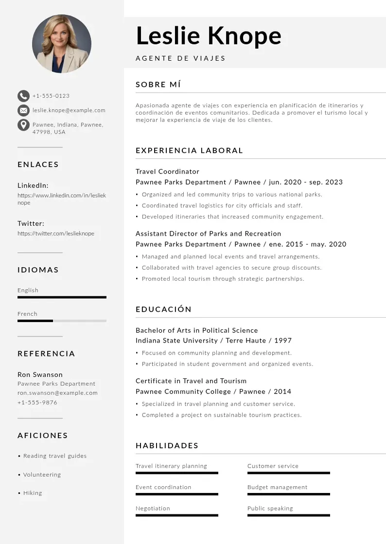 two column cv-agente-de-viajes resume example