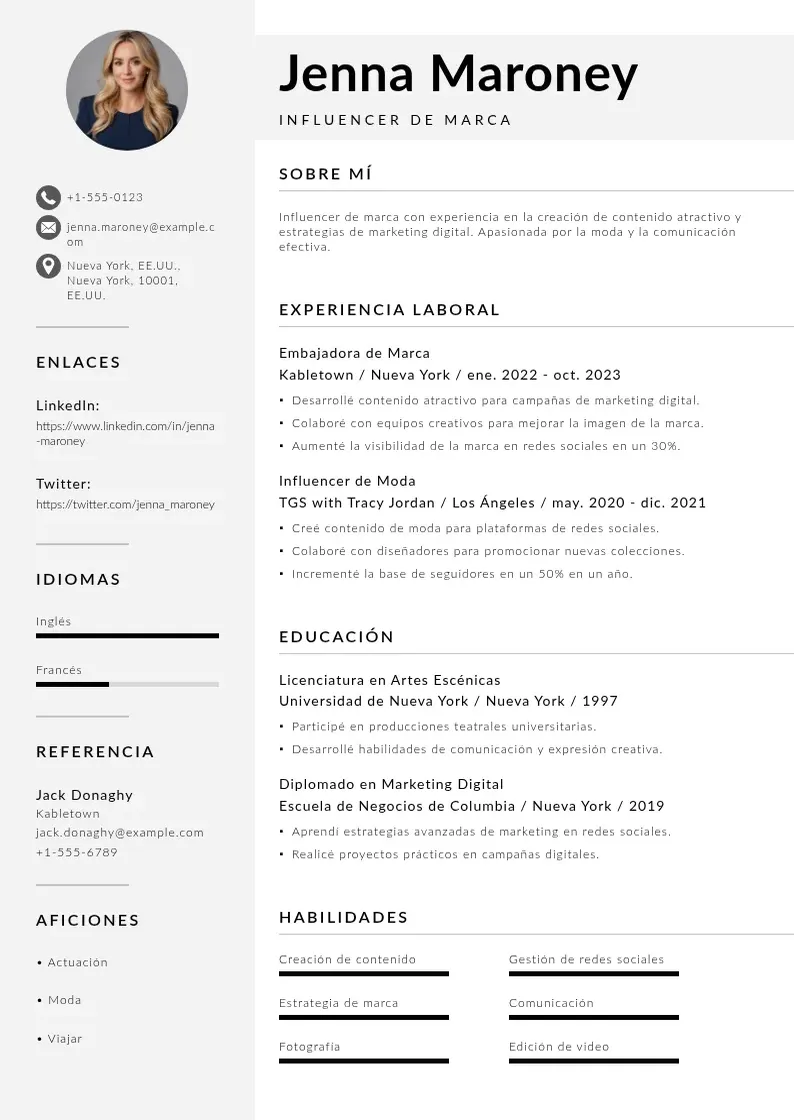 two column influencer-de-marca resume example