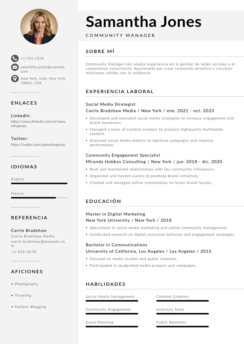 two column curriculum-de-community-manager resume example