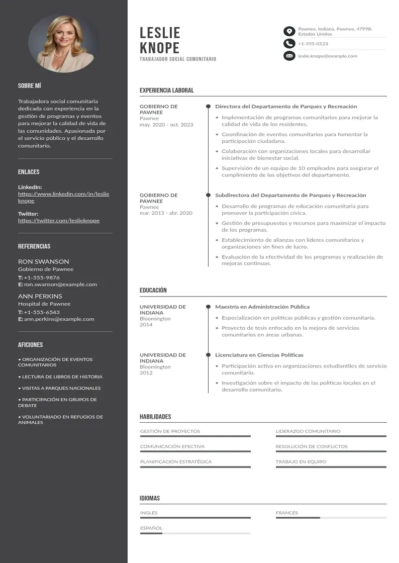 two column trabajador-social-comunitario resume example