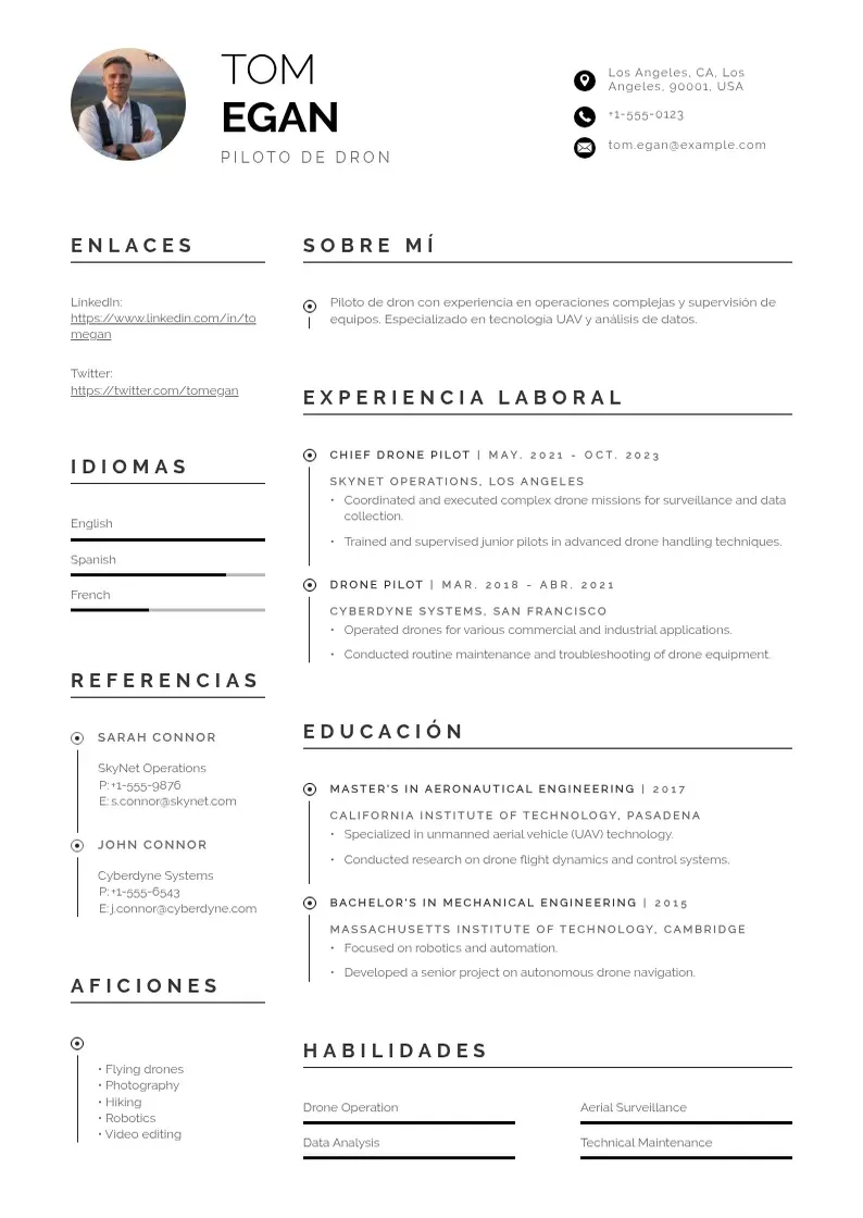 two column cv-de-piloto-de-dron resume example