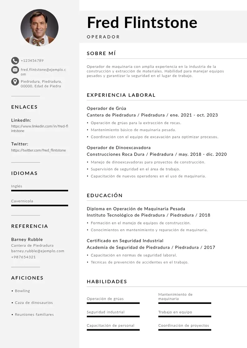 two column cv-operador resume example