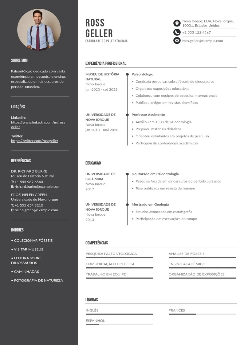 Exemplo de currículo de De estudante em duas colunas