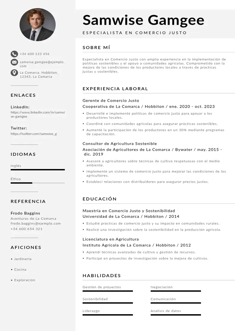 two column especialista-en-comercio-justo resume example