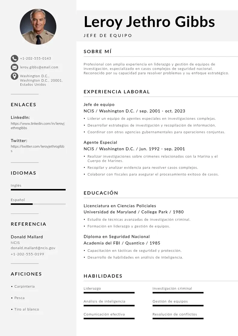 two column cv-jefe-de-equipo resume example