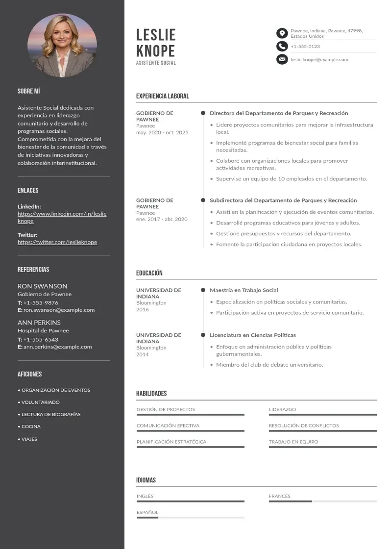 two column asistente-social resume example