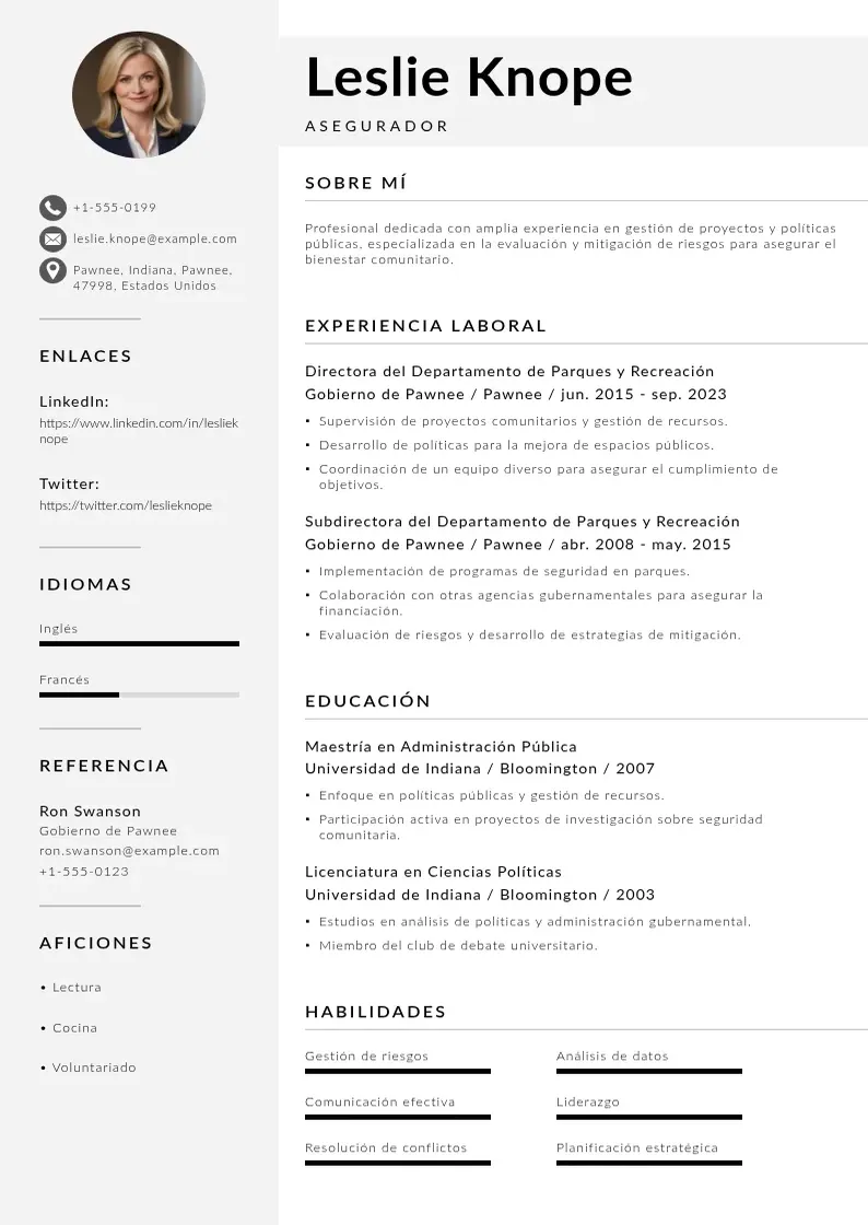 two column cv-asegurador resume example