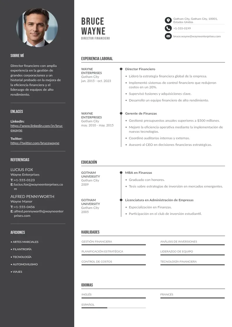two column cv-director-financiero resume example