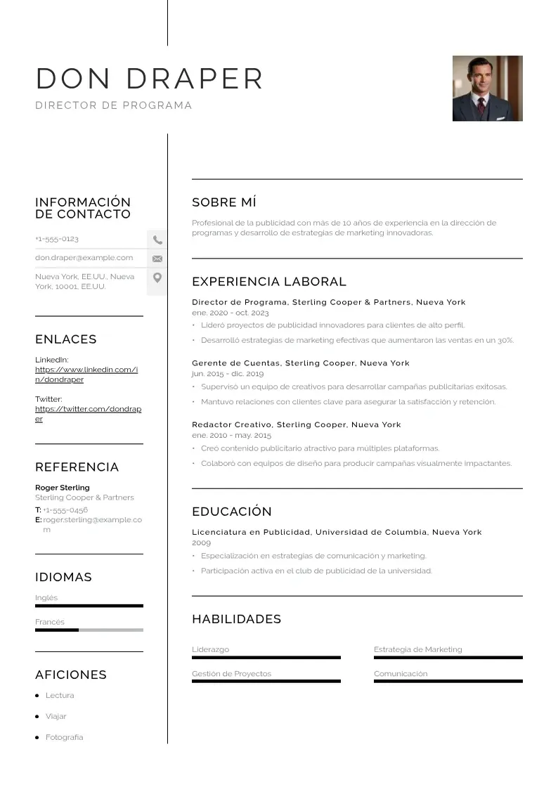 two column director-de-programa resume example