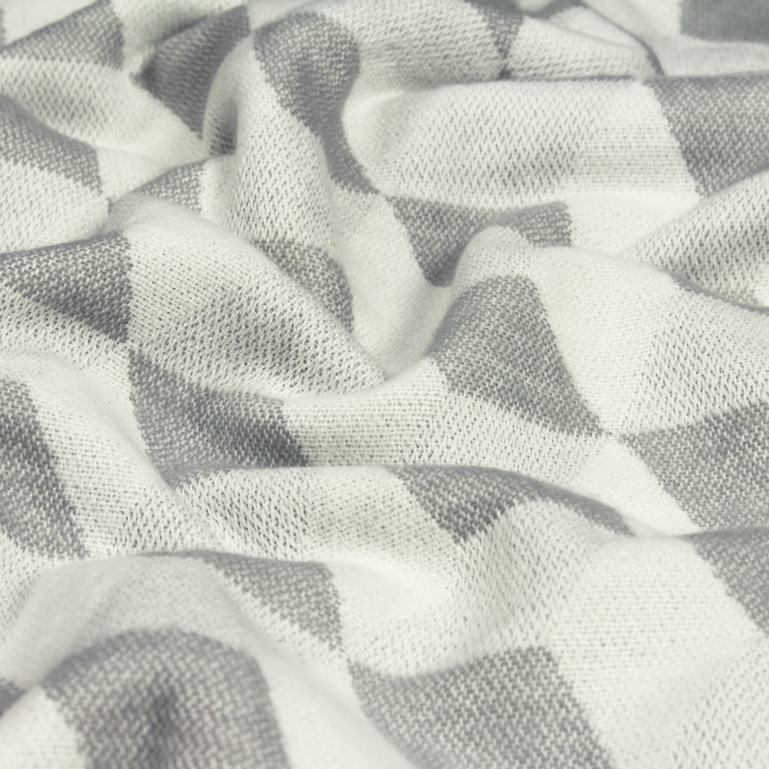 Riva Home Aspect Geometric Fringed Throw - Picture 8 of 12