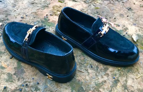 Handcrafted Louis Vuitton Black Shoe