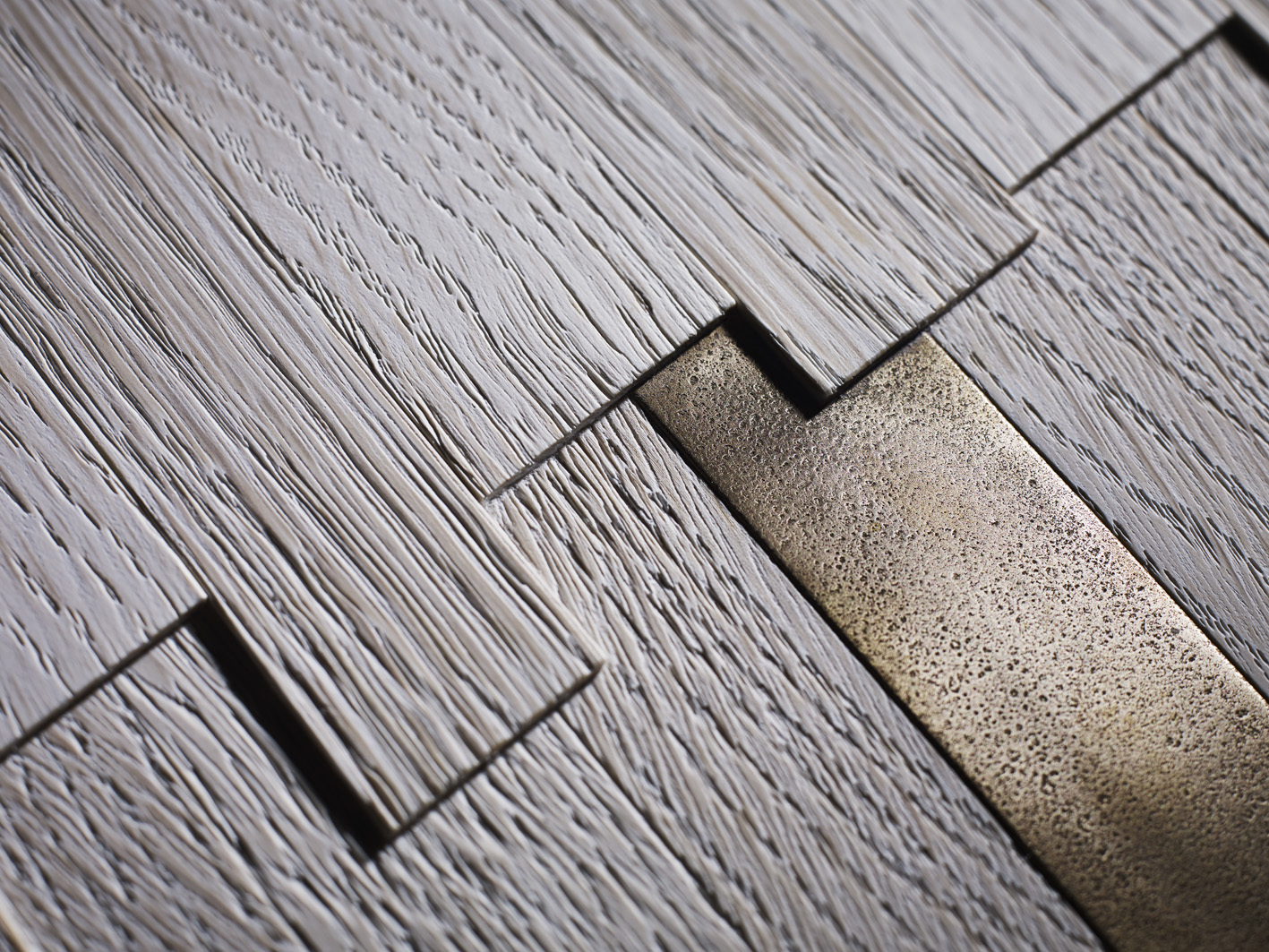 Oak Shingle Water Fall front close up