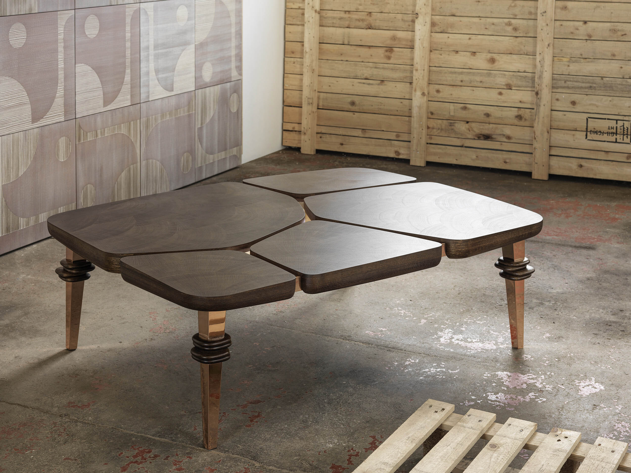 G1519 13 Coffee Table 1 Resized