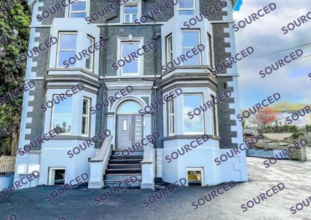 7 Flats - Conwy