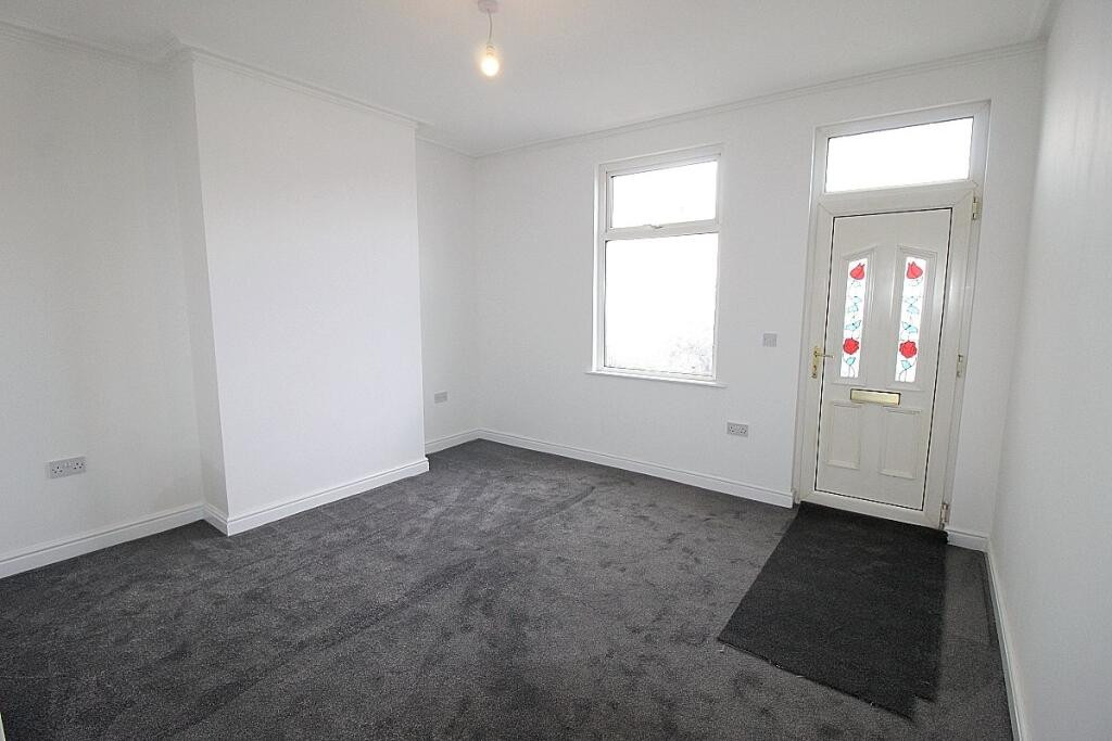 2-Bed Terraced - Rotterham