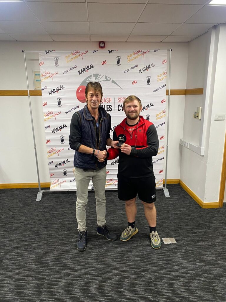 Paul Clark MO55:60 R:Up