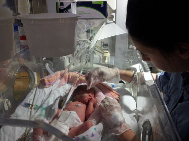 Helen And Isabella�S Story Hero