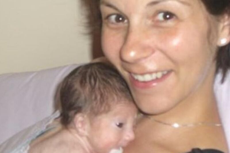 Leigh's Experience Of The 'life Saving' Power Of Skin To Skin Contact Hero