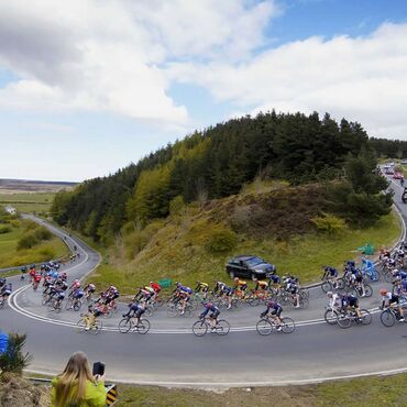 Cyclists turning a bend in the Tour de Yorkshire