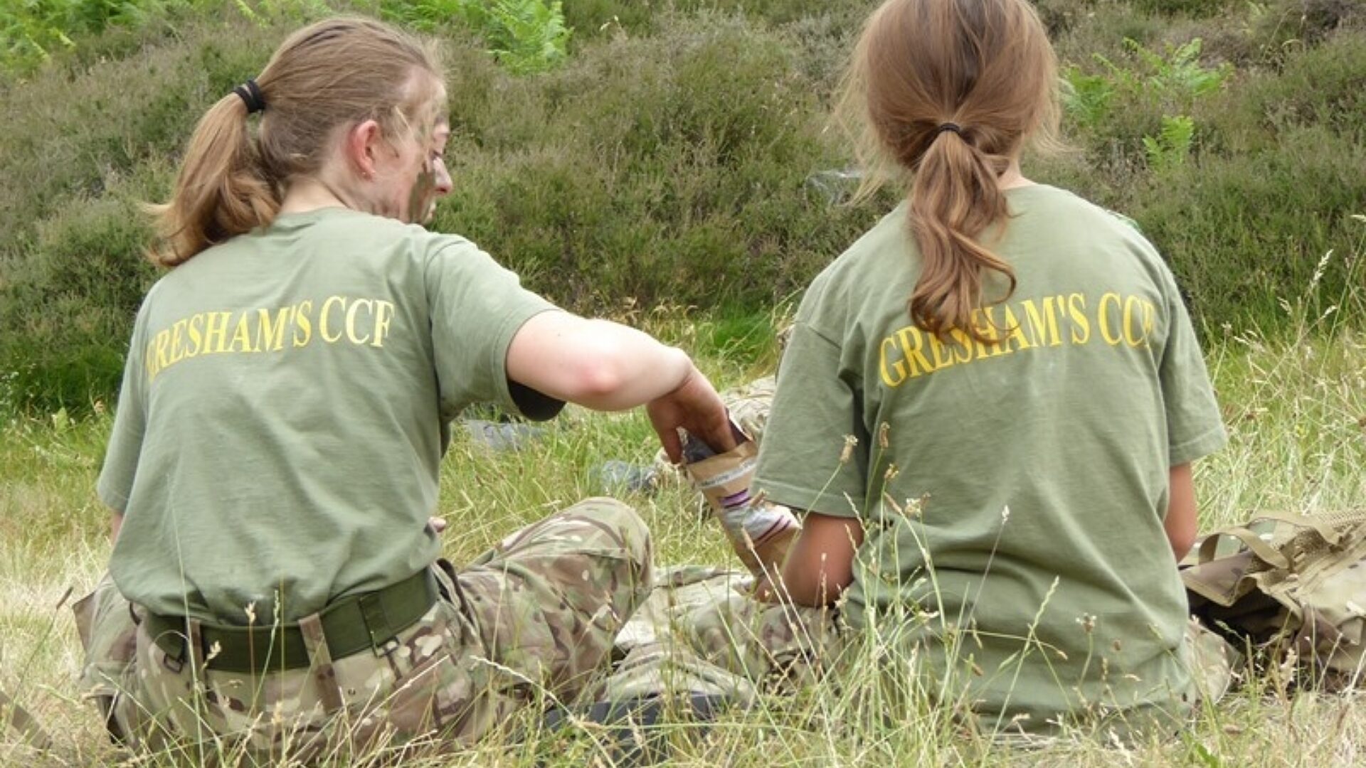 Capt C Scoles SSI 3 Taken on Area H at STANTA training area during Field Day caption Good friends 1