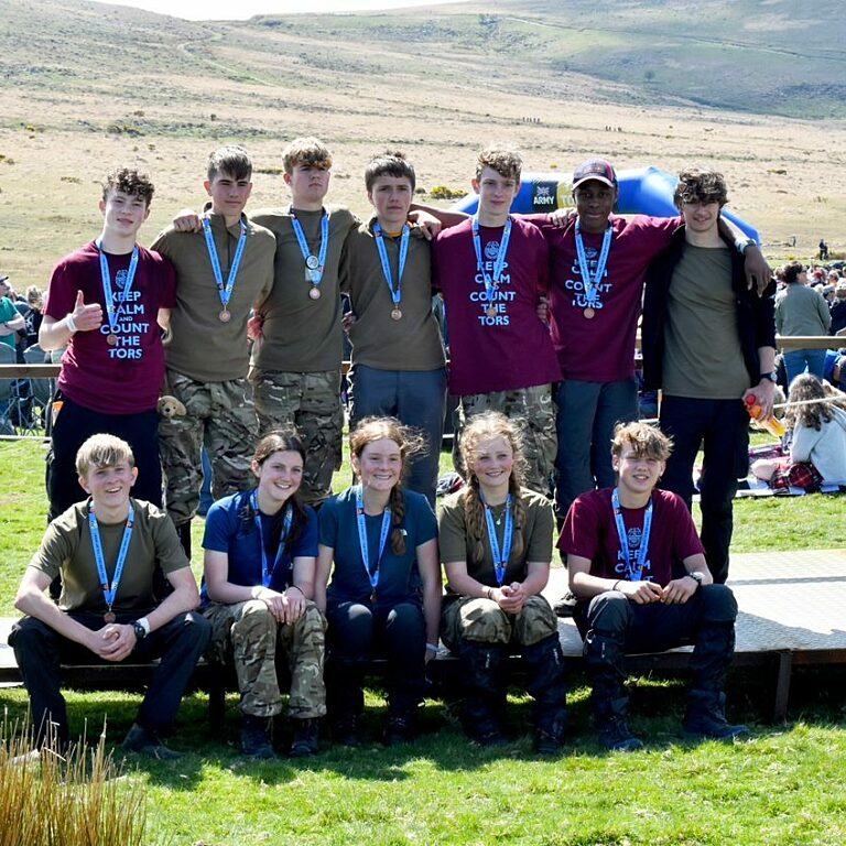 2f16f211 Gordons Ten Tors