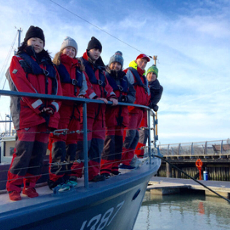 CCF Navy 4 1