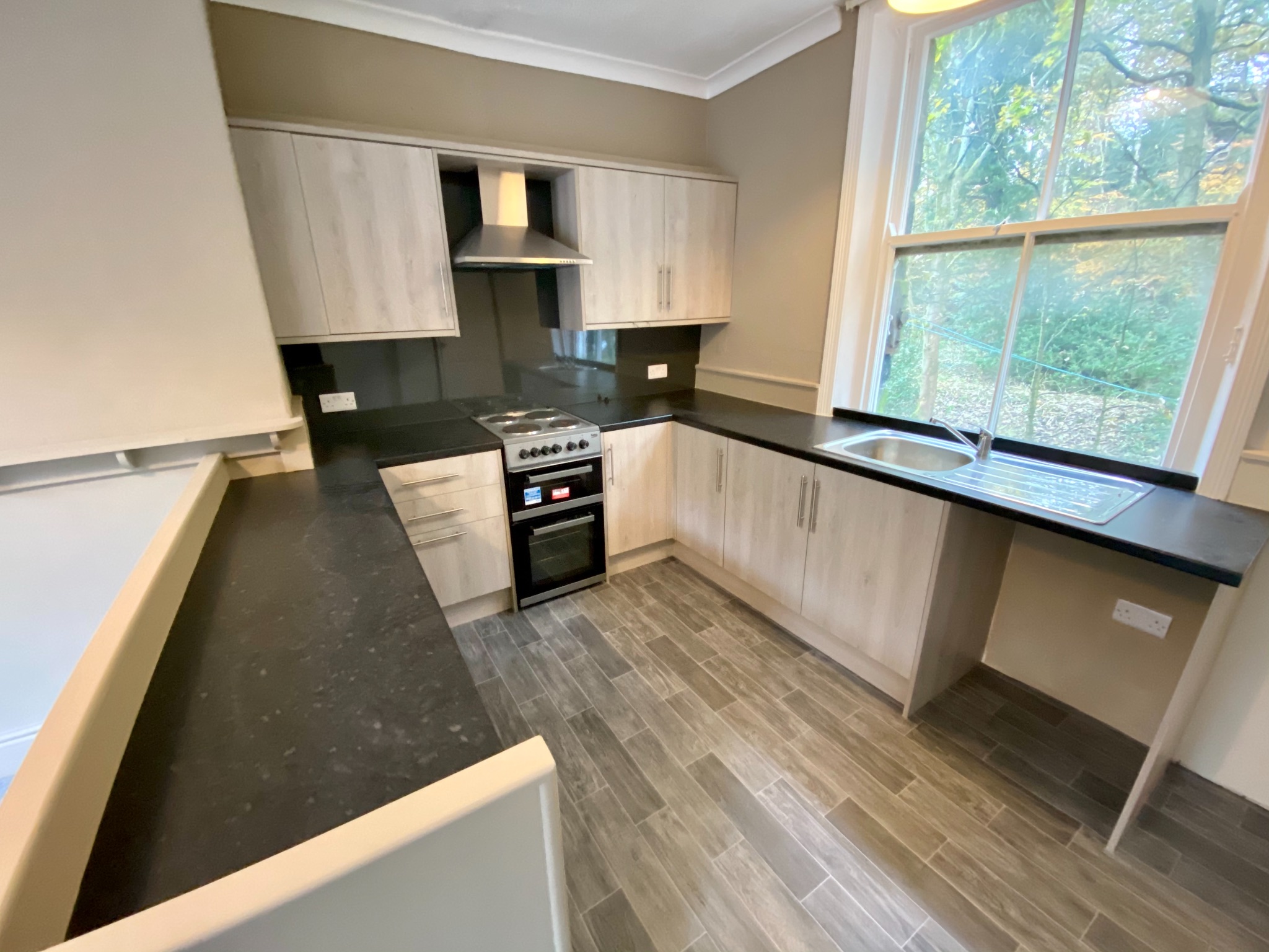 2 bedroom mid terraced house Let Agreed in Mytholmroyd - Photograph 12
