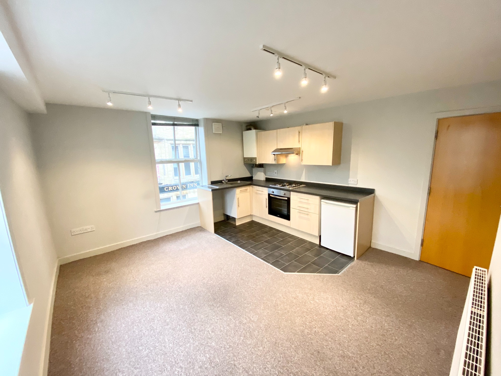 1 bedroom apartment flat/apartment Let Agreed in Hebden Bridge - Photograph 2