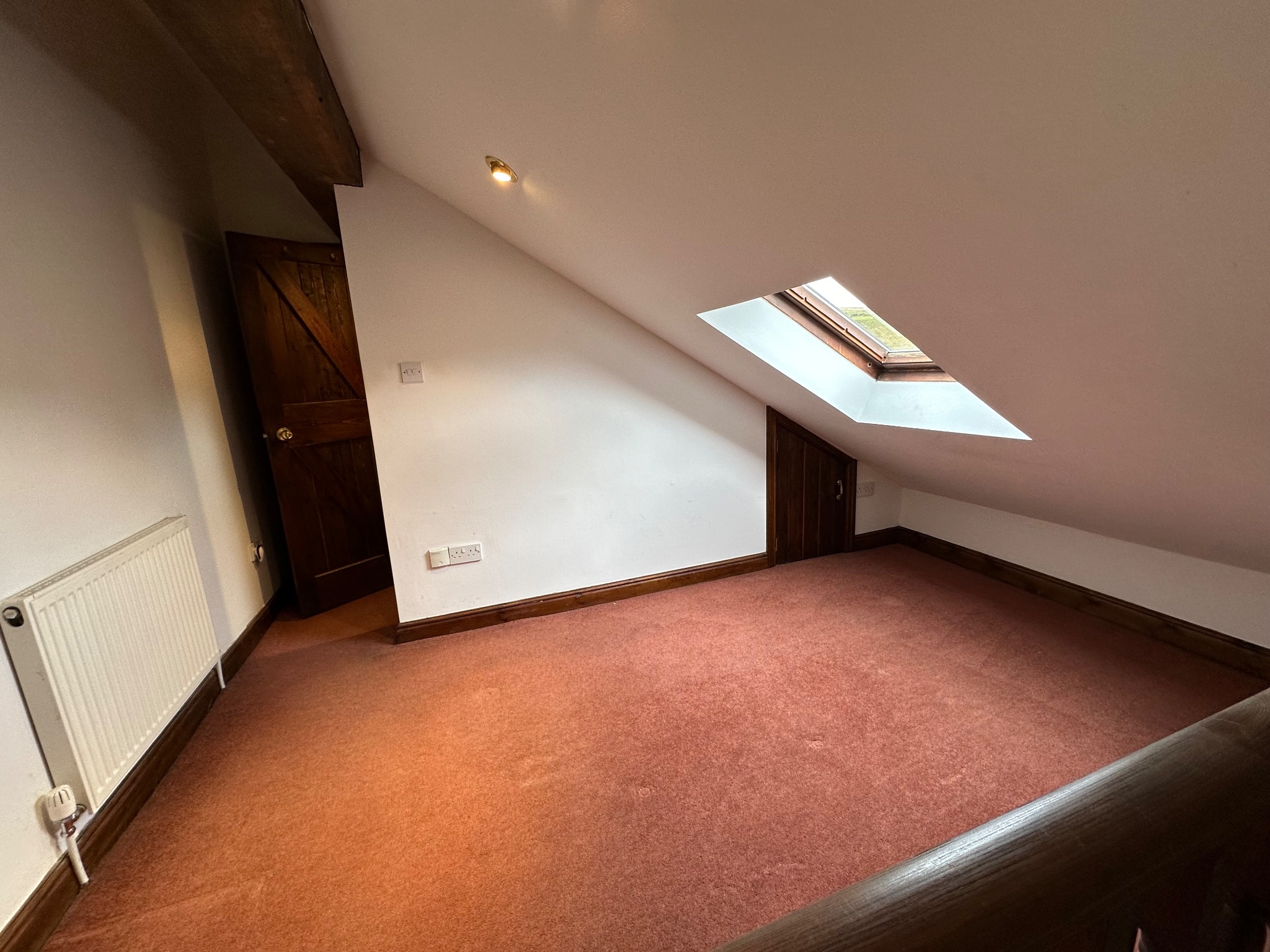 1 bedroom barn conversion house To Let in Hebden Bridge - Photograph 9.
