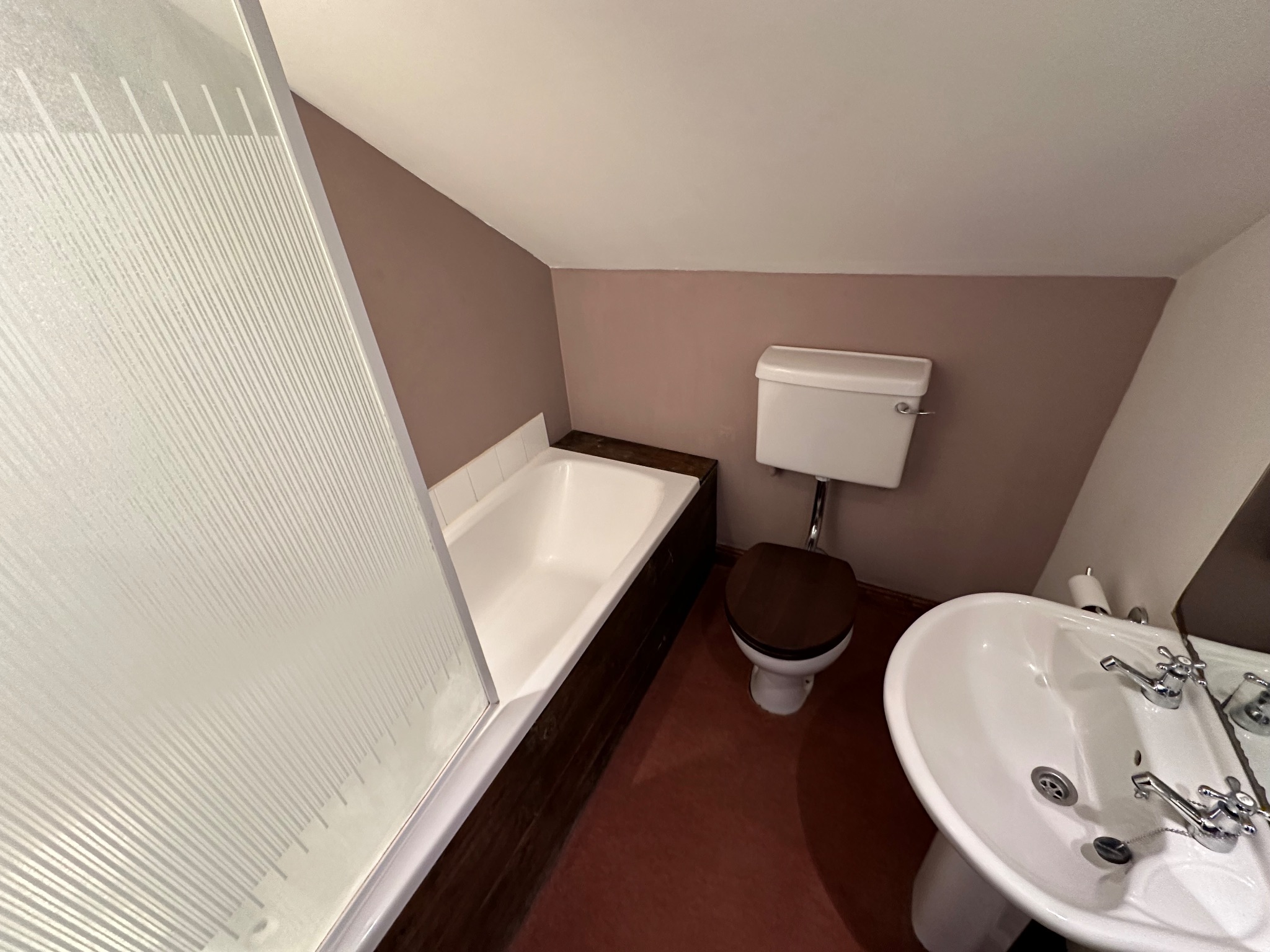 1 bedroom barn conversion house To Let in Hebden Bridge - Photograph 12.