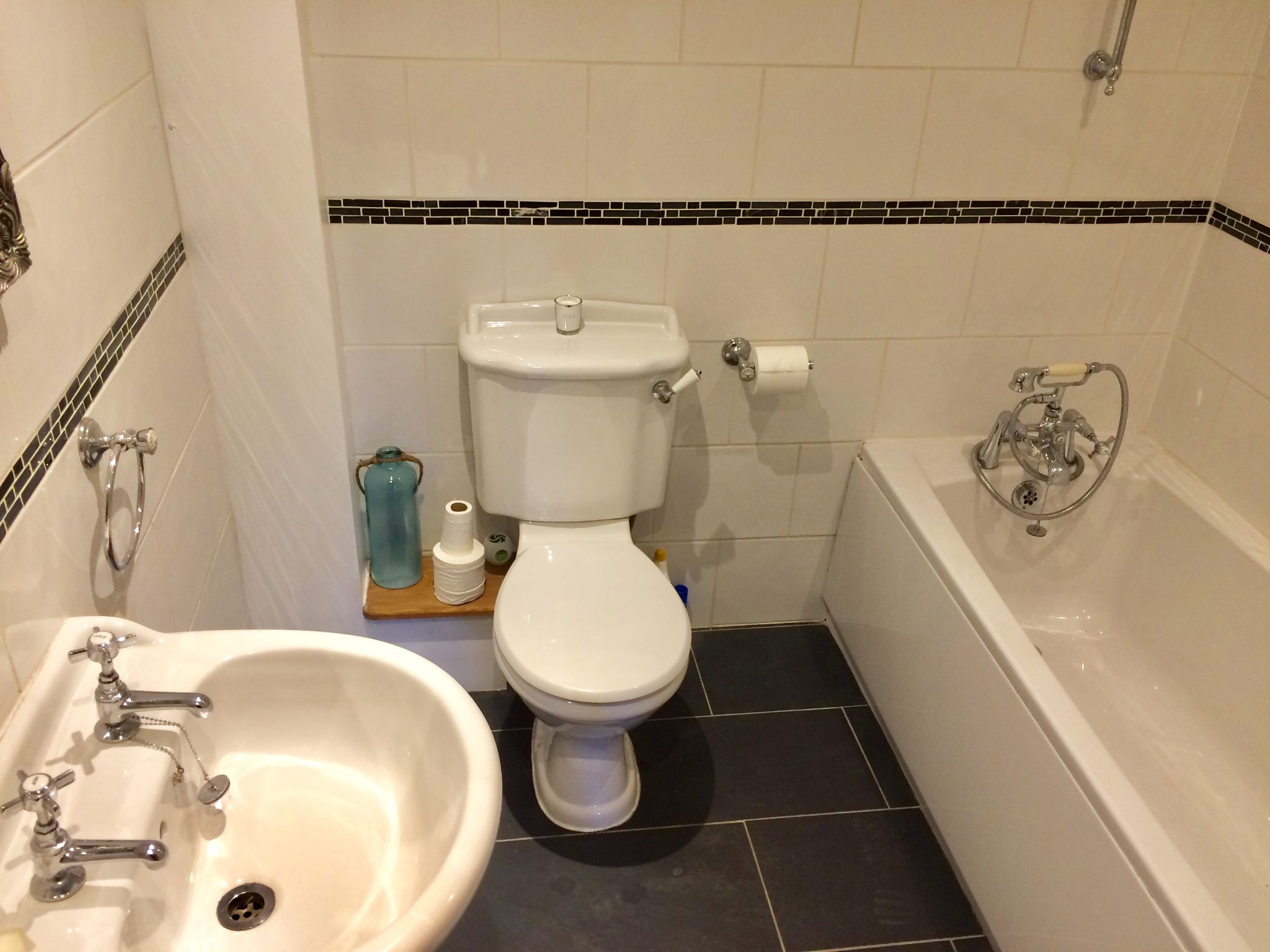 2 bedroom end terraced house Let Agreed in Sowerby Bridge - Photograph 7