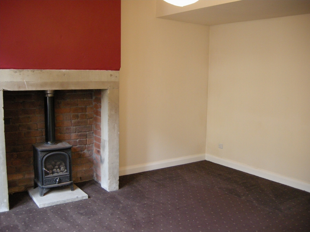 2 bedroom mid terraced house To Let in Hebden Bridge - Property photograph.